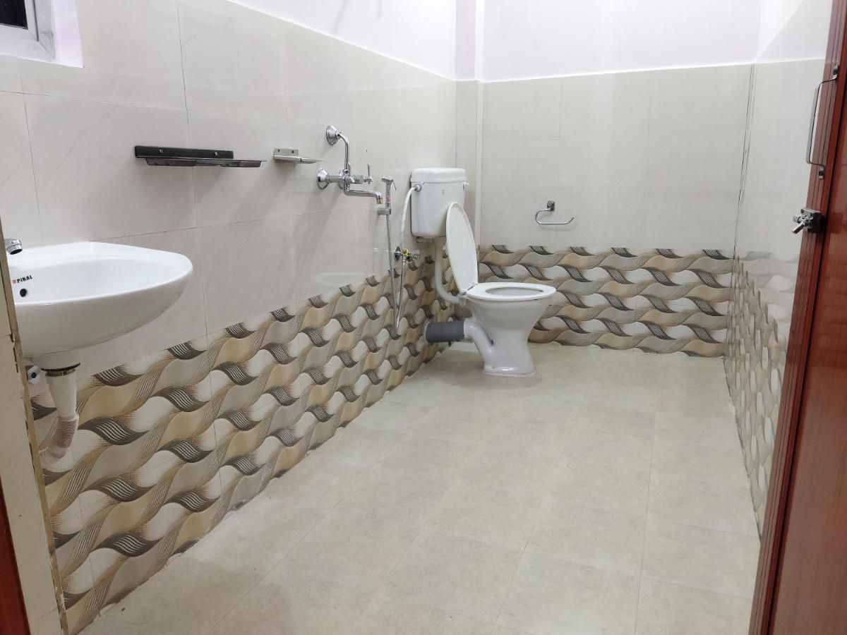 The Leisure Home Stay Shadipur Extérieur photo