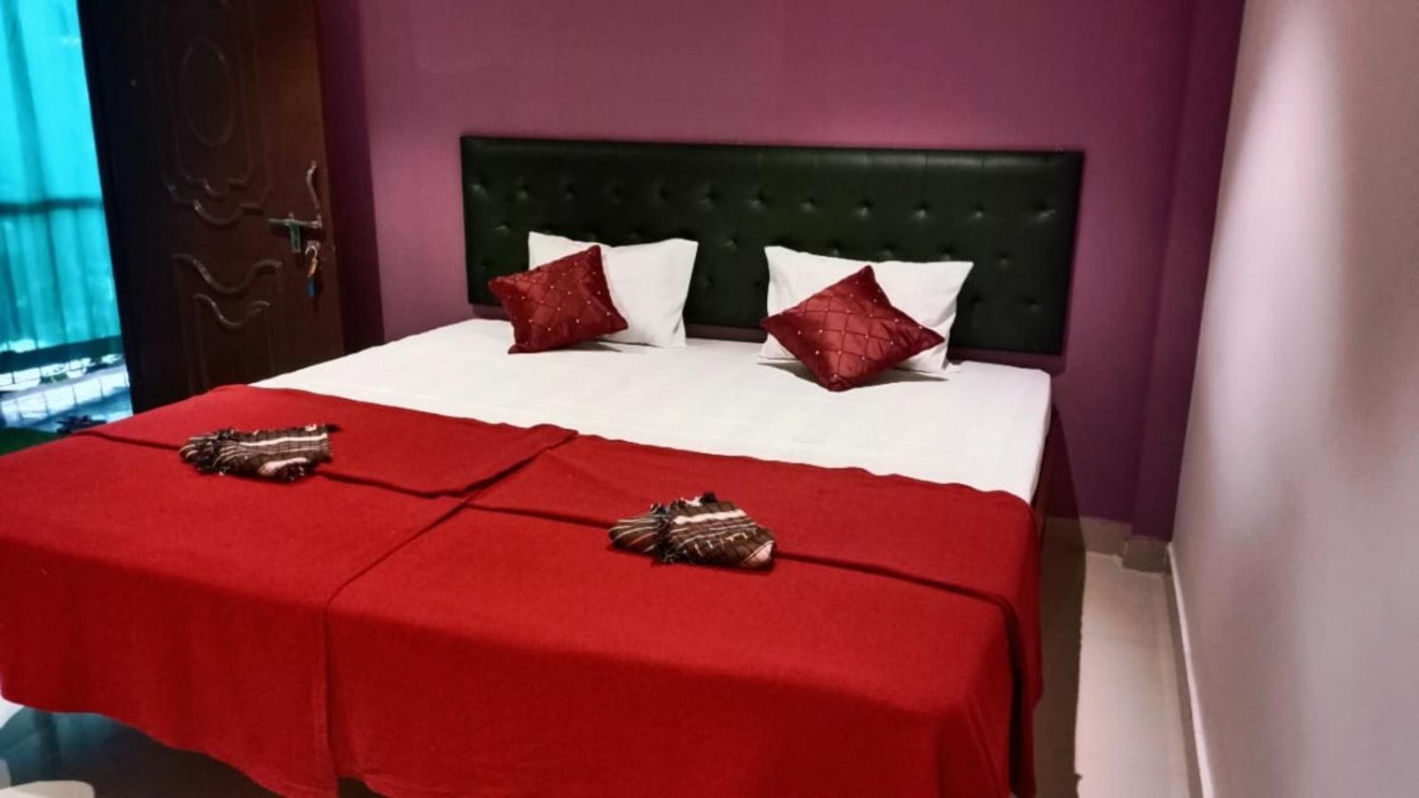The Leisure Home Stay Shadipur Extérieur photo